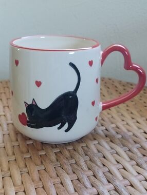 3D Ceramic Cat Mug With Heart Shaped Handle By Pet Love